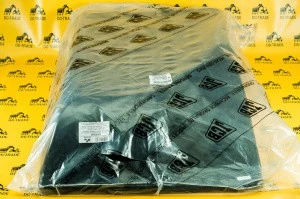 Защитный кожух (Правая сторона, Черный) JCB (Original) 332/E0830